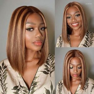 Liquidation vente # P430 couleur droite courte Bob cheveux point culminant Ombre T partie dentelle perruque 13x1 perruques humaines