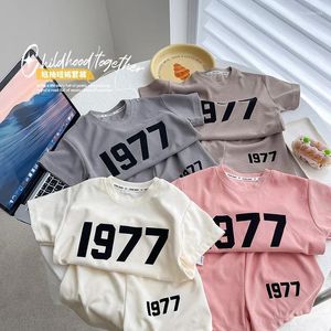 Ensembles de vêtements 1 2 3 4 ans Sports Trendy Two Piece Bébés Imprimer Short à manches courtes Garçons Enfant Impression Coton Mince T-shirt doux Filles