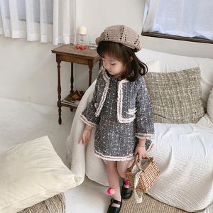 Ensembles de vêtements Automne et hiver Filles Costume Mode Gris à manches longues en laine manteau court gilet jupe enfant en bas âge fille trois pièces robe de princesse