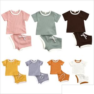 Conjuntos de ropa Diseños para bebés Niñas infantiles Tops sólidos Pantalones cortos Trajes Llanura Rayas Manga corta Camisetas Trajes Niños Traje de verano Bo Dhtj3