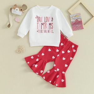 Ensembles de vêtements Baby Girl Red Valentine's Day Sweat à capuche Deux pièces Ensemble à manches longues Lettre imprimée associée à un pantalon évasé en forme de coeur