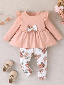 Ensembles de vêtements Né bébé fille vêtements mignon nœud t-shirt fleur imprimé pantalon automne hiver 2 pièces tenues pour (violet 12-18 mois)