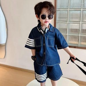 Vêtements Ensemble de garçons Set Shriped Denim Shirt with Short Summer for Children Cowboy Handsome Boy Vêtements