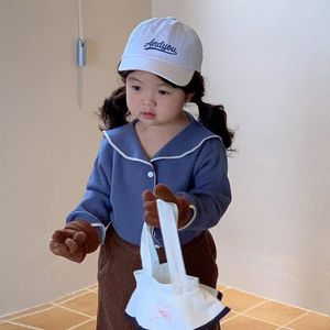 Juegos de ropa para niños Juego de ropa 2023 Autumn Corean Sweater Coat Girls Sminte Sampel Camisa de color sólido Pantalones Dos piezas