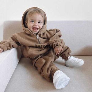 Ensembles de vêtements Vente chaude hiver chaud polaire enfant en bas âge bébé garçons vêtements ensemble survêtements à capuche sweats à capuche pantalons vêtements enfants costume 2 pcs x0828