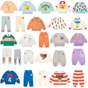 Conjuntos de ropa Bebé coreano Sudadera Bebe Marca Dibujos animados Impreso Lindo Niño Niña Niño Suéteres Camiseta de manga larga Niños Leggings Ropa 230906