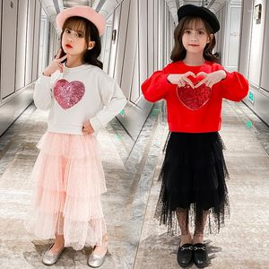 Conjuntos de ropa Primavera Otoño Traje para niñas Baby Girl Love Lentejuelas Sudadera Falda de malla Conjunto de dos piezas Niños Manga larga Top Trajes de algodón para niños