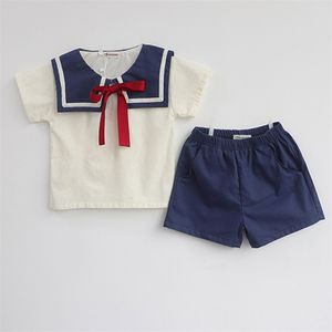 Ensembles de vêtements Été Style coréen Bébés Garçons Filles Col Marin Coton Linge Vêtements Ensembles T-shirtShorts Bébé Garçons Filles Vêtements Costume 220916