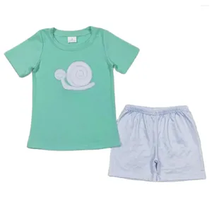 Conjuntos de ropa al por mayor para niños pequeños, camisetas verdes de algodón de manga corta, pantalones cortos a cuadros para niños, traje bordado de verano para niños