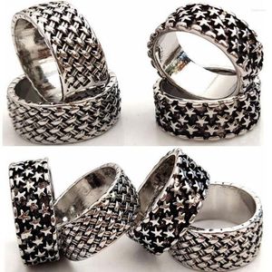 Anillos de racimo 20/50 unids Venta al por mayor Metal Punk Hip Hop Estilo Anillo Vintage Boda Banda Mujeres Accesorios Masculinos