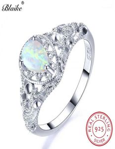 Cluster Anneaux Blaike 100 Real 925 Sterling Silver White Fire Opal pour les femmes Vintage Hollow Drop Drop Birthstone Ring Fine Jewelr9044365