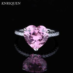 Cluster Rings Charms 925 Sterling Silver Heart-Shaped 12 * 12mm 7.5CT Pink Quartz High Carbon Diamond Wedding Rings for Women Anniversary Gift G230228