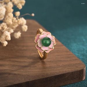 Cluster anneaux de la Chine Style Dames Ring Copper Gold plaqué vert Jade Rose Fleur émail artisanat Bijoux de doigt ajusté pour les femmes