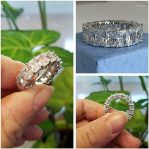 Bagues de cluster Luxe 925 Sterling Silver Pave Set Full Square Diamond Bague Eternity Femmes Engagement Wedding Band Set Fine Jewellery