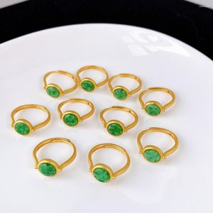 Anillos de racimo Jade natural A Cargo Yang Verde Pequeño anillo redondo Zhengyang S925 Chapado en plata Método antiguo de oro de 24 k