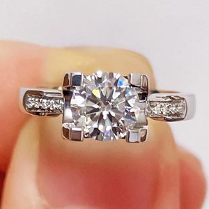 Cluster anneaux en vente 1CT réel Moisanite Diamond Ring Gemstones Color D 925 Sterling Silver for Women's Wedding Gift