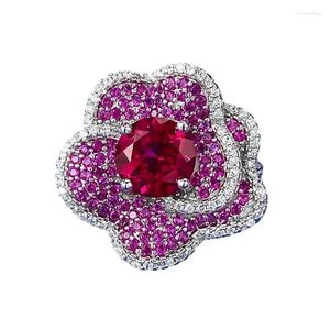 Bagues de cluster Spring Qiaoer 925 Sterling Silver Star Flower Ruby High Carbon Diamond Gemstone Bijoux de mariage Bague scintillante pour femmes Cadeaux