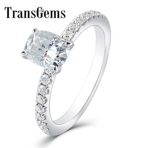 Anneaux de cluster Transgems 1ct Moissanite 5x7mm Silght Blue Couleur Bague de fiançailles 10K Or blanc pour femmes Cadeau de mariage avec accents