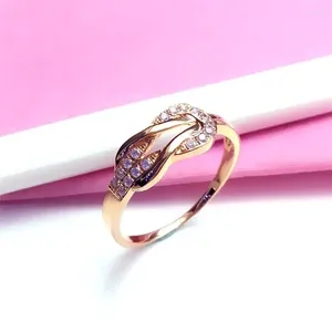 Anillos de racimo Diseño único 585 Chapado en oro púrpura 14K Rosa con incrustaciones de cristal exquisito para mujeres Encanto romántico Regalo de joyería de boda