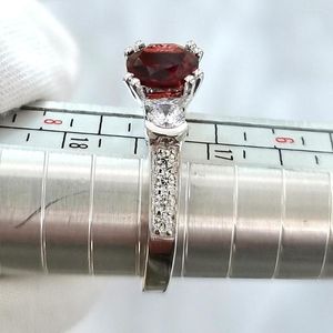 Cluster anneaux femmes sier anneau rouge grenat 7 mm bijoux de pierre de pierre de gemme naturelle janvier janvier pierre de naissance chanceuse r132rgn