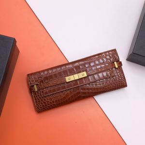 Bolso de embrague para mujeres bolsos de moda de diseñador de billetera 4 colores disponibles en cuero con bosques de cocodrilo con un bolso de cierre de compresión de hebilla delantera