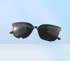 Recubrimiento de gafas de sol gafas de sol para hombres diseñador de marca deportes de madera de madera gafas 8822324