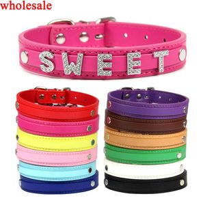 Colliers 24 pièces en gros uni en cuir PU bricolage nom ID collier de chien lettres personnalisées charmes chiot chat cou sangle colliers pour petit chien moyen