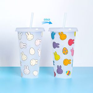 Vasos que cambian de color con tapas, pajitas, vasos de plástico reutilizables para bebidas frías, patrón de conejito de amor, 710ml