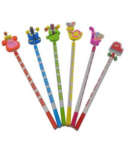 Coloridos lápices temáticos de música con lindos patrones de instrumentos musicales de dibujos animados Paquete de 62539491