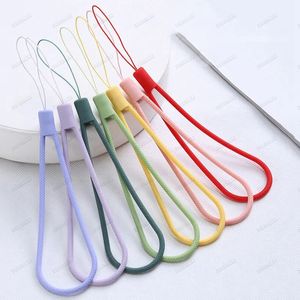 Coloridas correas de teléfono de silicona suave roscadas, correa de muñeca, cordón de teléfono para cámara, memorias USB, amuletos, insignias de llavero