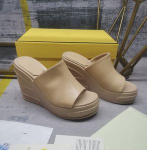 2023 Designer Hommes Femmes Sandales avec boîte à fleurs correcte Sac à poussière Chaussures imprimé serpent Slide Summer Wide Flat Slipper Taille