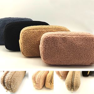 Sacs à cosmétiques Trousses Teddy Plush Zipper Bags Cosmetic Make Up Organizer Pouch Solid Color Lambswool Makeup Bag for Women Soft Wool Travel Storage 230515