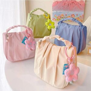 Bolsas de cosméticos plisadas con nube bonita, bolsa de maquillaje Floral coreana, estuche de cosméticos de moda, colgador de artículos de tocador, bolsa portátil