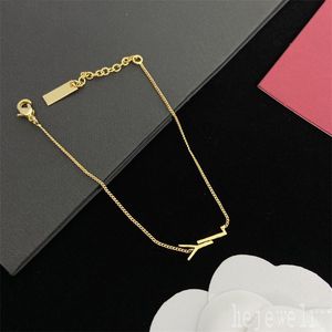 Pareja chapado en oro color plata Pulsera Diseñador para mujer carta etiqueta colgante aleación hebilla de resorte ajustable clásico ros dorado lujo encantos pulsera ZB018 E23