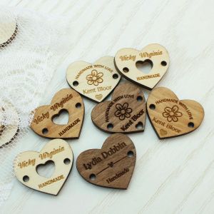 Étiquette en bois en forme de cœur, boutons en bois, personnalisés, étiquette de nom en bois personnalisé, étiquettes-cadeaux, laser gravé, bricolage en bois de bricolage