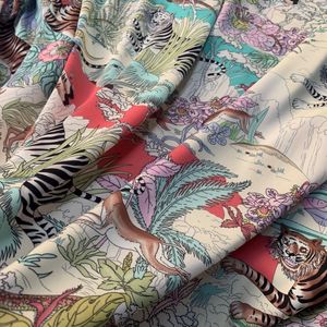 Craft Tools Marque italienne tissu polyester imprimé personnalisé tissu tigre 145 cm largeur chemise douce femmes enfants couture pour robe 230804