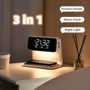 Créatif 3 en 1 lampe de chevet Lampe sans fil LCD Écran d'alarme Chargeur de téléphone sans fil pour iPhone Smart Alarm Locage Lampe 240417