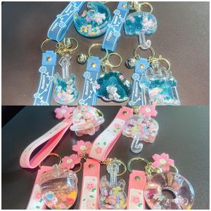 Unicornio creativo y personalizado, Little Bee in Oil Drift Bottle Keychain, linda colgante de automóviles femeninos, regalo de cumpleaños de dibujos animados