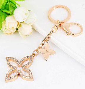 Crésivement Clover Keychain Gold Key Solder Metal Key Chain Fashion Course Courti Chariot Auto Pendant Gift Whole G10193015866