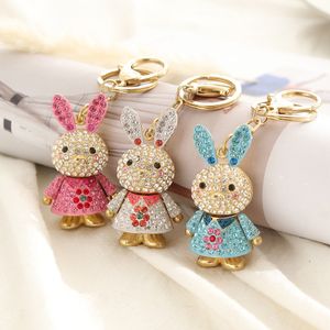 Llavero creativo de conejo de dibujos animados con diamantes de imitación, conjunto de diamantes de aleación, bonito Animal, bolsos para mujer, llaveros, regalo de joyería a granel