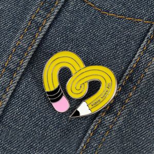 Créative Tweed Yellow Crayer Émaliennes Cartoon Coeur Coeur Fonction d'art Broches Gift For Artist Student Metal Jewelry Badge Badge