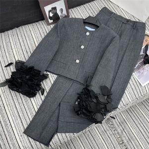 Veste courte avec boutons en strass pour femmes, costume fendu, pantalon, Design, manches, Blazer, robe de haute qualité, vêtements d'extérieur