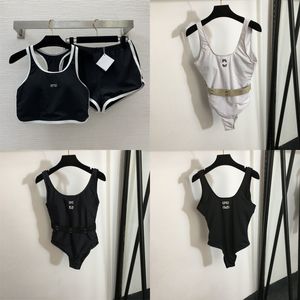 Mujeres Sporty Beach Bras Briefs Set Sexy Tankinis con espalda baja Traje de baño Una pieza Dividir Acolchado Push Up Trajes de baño Diseñador de lujo Volver Traje de baño blanco