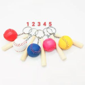 Porte-clés de softball de baseball transfrontalier en gros accessoires de porte-clés de petite chauve-souris
