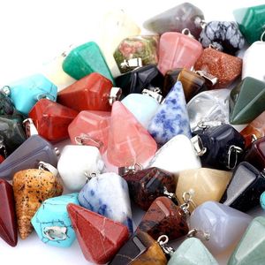 Crystal Qianbei Joyas de moda a granel 20pcs/mezcla de lote multicolor de piedra natural triangular cuentas collares de colgantes gratis barco