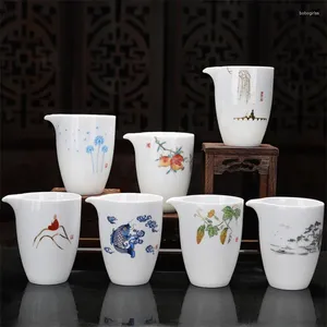 Cumas de tazas creativas de porcelana blanca china pintada a mano cha hai juego de té hecho a mano cerámica tazón de té de té de agua taza de agua bebida