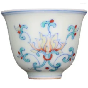 Tasses Saucers Mingchenghua Bleu et blanc Doucai peint à la main Baoxiang Lotus Tea Cup Antique Collection en céramique