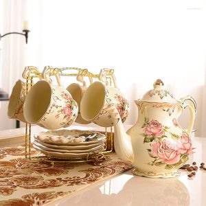 Tazas, platillos, flores rosas, hueso, juego de café de China, té de porcelana británica, tetera de cerámica, tazón de azúcar, taza de tetera para la hora del té