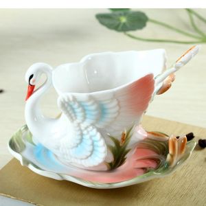 Tasses soucoupes cygne tasse à café avec cuillères émail coloré porcelaine tasses petit déjeuner bouteille d'eau étui pour cadeau de noël marié