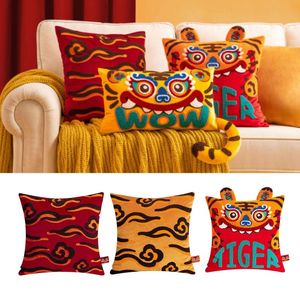 Coussin / oreiller décoratif 2022 Année chinoise Tiger Tiger Soft Broidery Throw Oreads for Home Spring Festival Living Room Sofa Decor